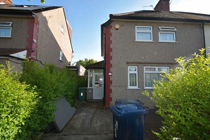 3 Bedroom Semi-Detached House To Rent In Wembley, HA0