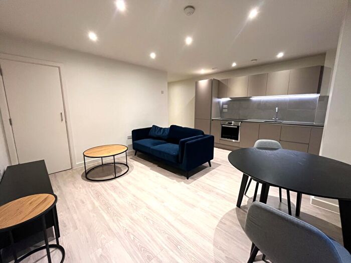 1 Bedroom Flat To Rent In Southernhay Gardens, Exeter, EX1