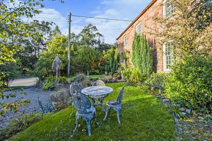 3 Bedroom Semi-Detached House For Sale In St. Austell Road, St. Blazey, Par, Cornwall, PL24