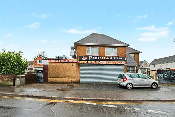 Property To Rent In Llanarth Road, Pontllanfraith, Blackwood, NP12