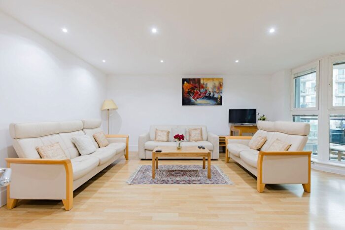2 Bedroom Flat To Rent In St. George Wharf, London, SW8