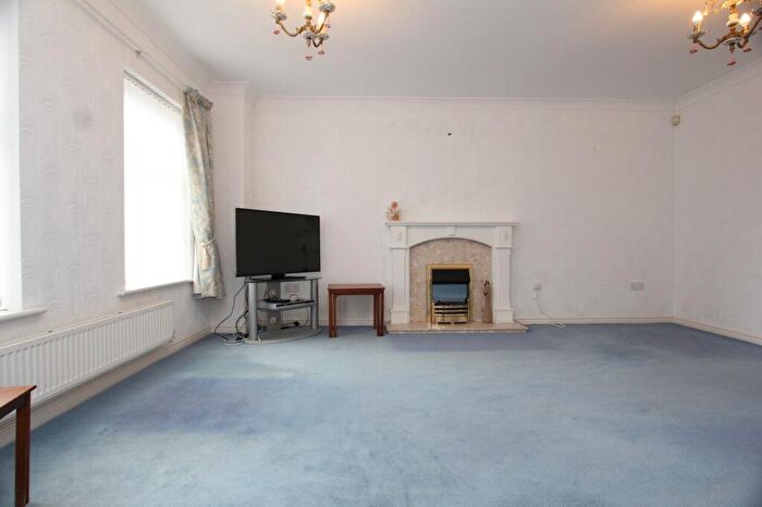 4 Bedroom House For Sale In Marine Drive, Barry, CF62