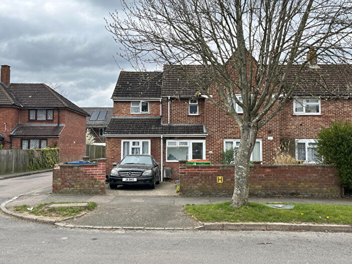 6 Bedroom Semi Detached House For Sale In Cator Crescent, New Addington, Croydon, Surrey, CR0