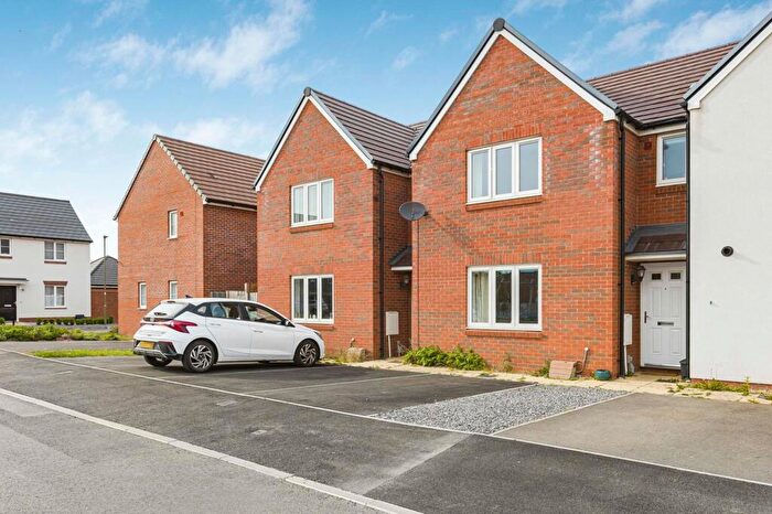 3 Bedroom Terraced House For Sale In Skylark Fields, Sutton Courtenay, OX14