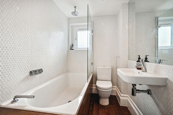 1 Bedroom Flat For Sale In Great Portland Street, London, United Kingdom, W1W