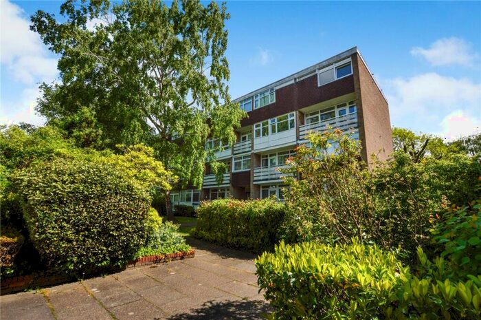 2 Bedroom Apartment To Rent In Hill View Road, Woking, Surrey, GU22