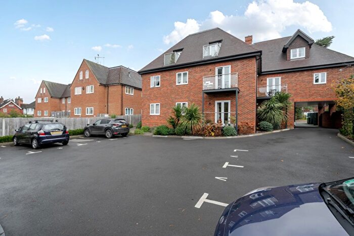 2 Bedroom Flat To Rent In Yorke Road, Reigate, RH2