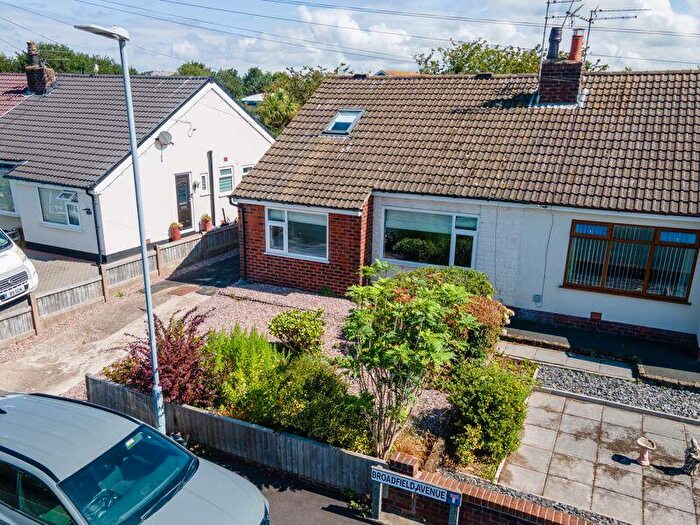 4 Bedroom Semi-Detached Bungalow For Sale In , Broadfield Avenue, Poulton-le-Fylde, Lancs, FY6