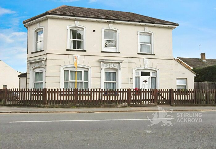 1 Bedroom Flat To Rent In Station Approach, Ash Vale, Aldershot, Surrey, GU12