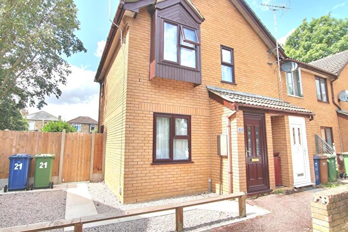 1 Bedroom End Of Terrace House For Sale In High School Close, March, PE15