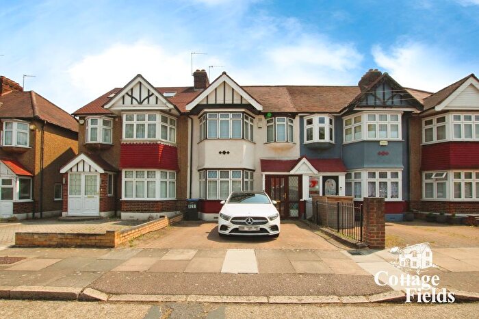 3 Bedroom Terraced House For Sale In Great Cambridge Road, Waltham Cross, EN8