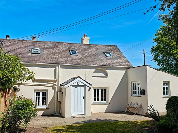 2 Bedroom Cottage For Sale In Shirwell, Barnstaple, EX31