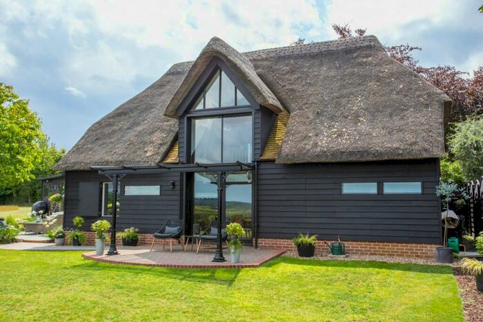 4 Bedroom Barn Conversion For Sale In Gushmere, Selling, ME13