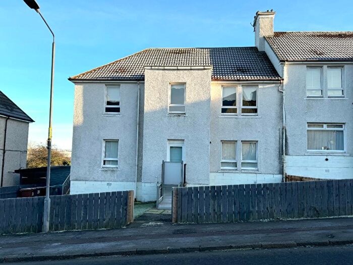 3 Bedroom Flat To Rent In Queens Crescent, Chapelhall, North Lanarkshire, ML6