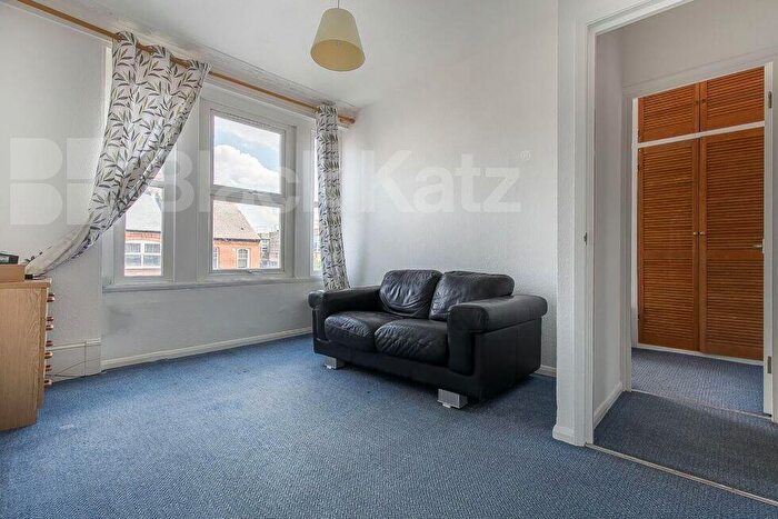 2 Bedroom Flat To Rent In Inderwick Road, Crouch End / Hornsey, N8