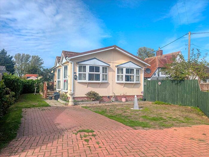 2 Bedroom Lodge For Sale In Flagship Residential Park, Flag Hill, Great Bentley, CO7