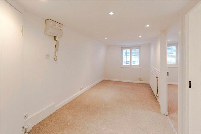 1 Bedroom Flat To Rent In Pollen Street, London, W1S