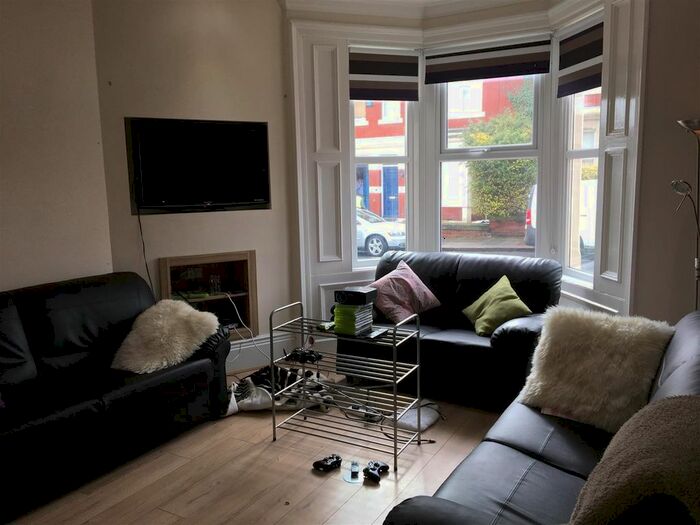 7 Bedroom Terraced House To Rent In Osborne Avenue, Jesmond, Newcastle Upon Tyne, NE2