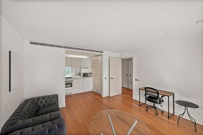 1 Bedroom Flat For Sale In Pan Peninsula Square, Millwall, E14