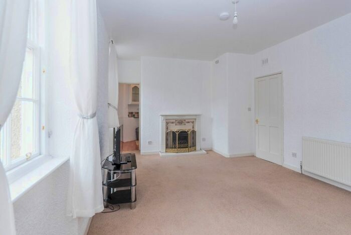 1 Bedroom Flat To Rent In Heriot Bridge, Grassmarket, Edinburgh, EH1