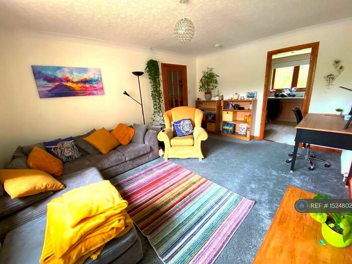 2 Bedroom Maisonette To Rent In Holm Burn Place, Inverness, IV2