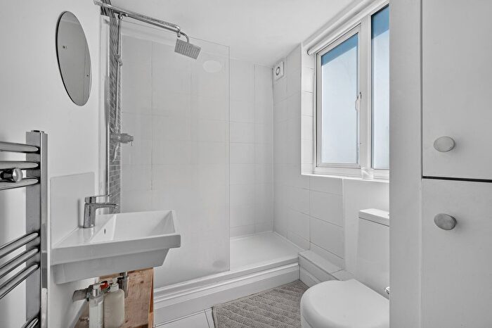 1 Bedroom Flat To Rent In Weymouth Terrace, London, E2