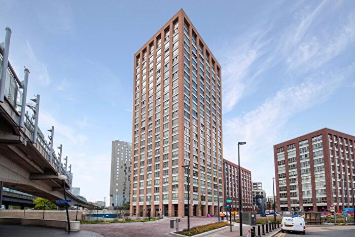 1 Bedroom Flat To Rent In Arniston Way, Canary Wharf, London, E14