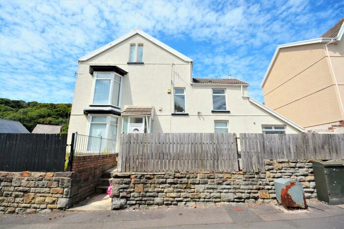 7 Bedroom House To Rent In Rose Hill, Mount Pleasant, Swansea, SA1