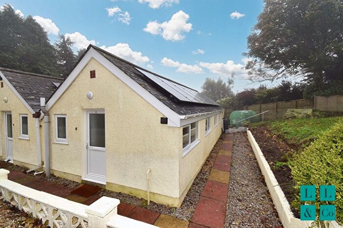 2 Bedroom Bungalow To Rent In Church Road, Mabe Burnthouse, TR10
