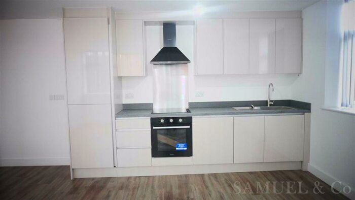 1 Bedroom Flat To Rent In Lombard Street, West Bromwich, B70