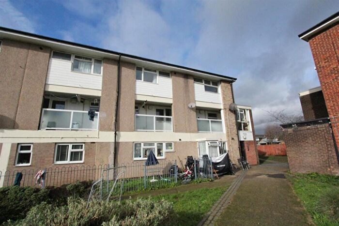 2 Bedroom Apartment For Sale In Macers Court, Broxbourne, EN10