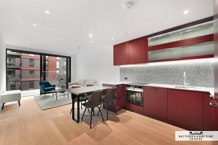 2 Bedroom Apartment To Rent In The Modern, Embassy Gardens, SW11