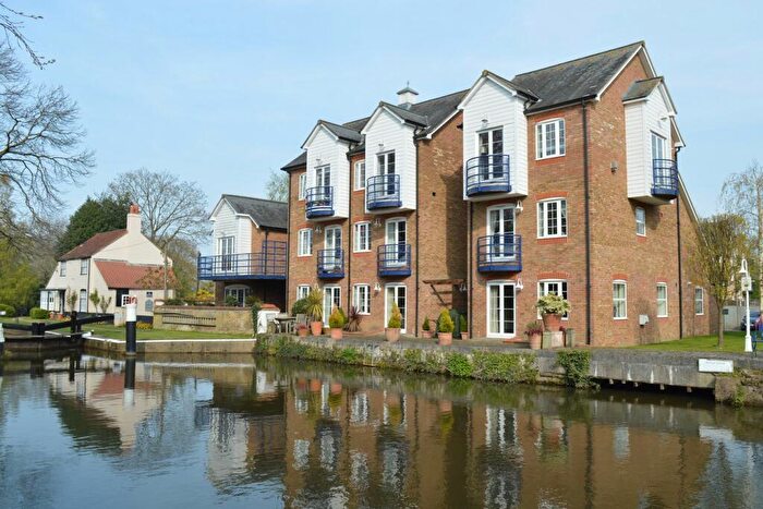 2 Bedroom Apartment To Rent In Whittets Ait, Jessamy Road, Weybridge, KT13