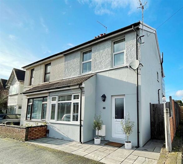 2 Bedroom Semi Detached House For Sale In Hilden Park Road, Hildenborough, TN11