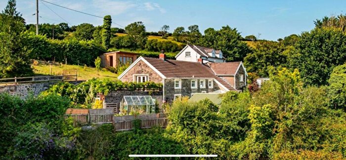4 Bedroom Detached House For Sale In Pontantwn, Kidwelly, Carmarthenshire, SA17
