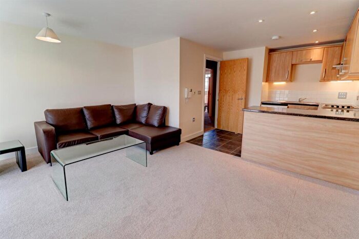 2 Bedroom Flat To Rent In Bedford Street, Leamington Spa, CV32