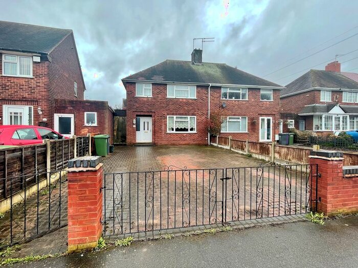 Properties for sale in WV11, Wednesfield Houses for sale & to rent