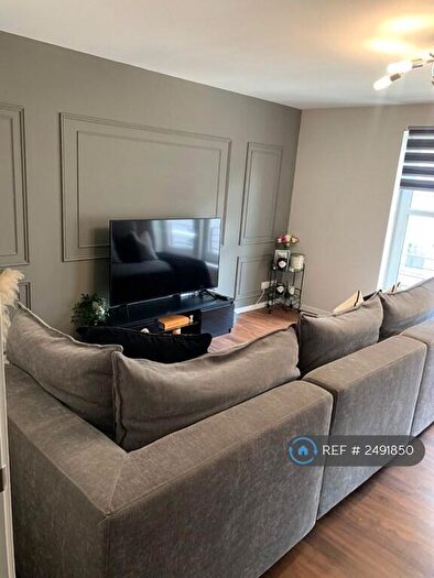 2 Bedroom Flat To Rent In Chapel Street, Aberdeen, AB10