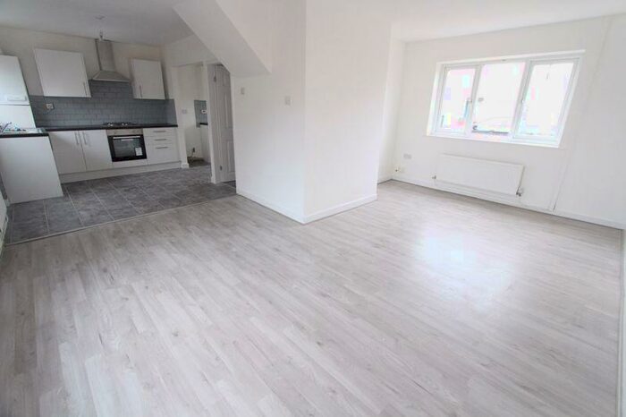 3 Bedroom Terraced House To Rent In Canterbury Way, Netherton, L30