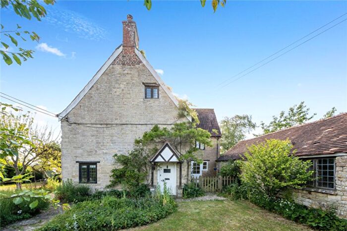 4 Bedroom House For Sale In Pleck, Marnhull, Sturminster Newton, Dorset, DT10