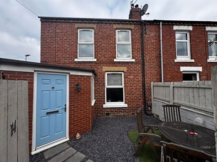 3 Bedroom End Terrace House For Sale In Mortimer Terrace, Holywell, Whitley Bay, NE25