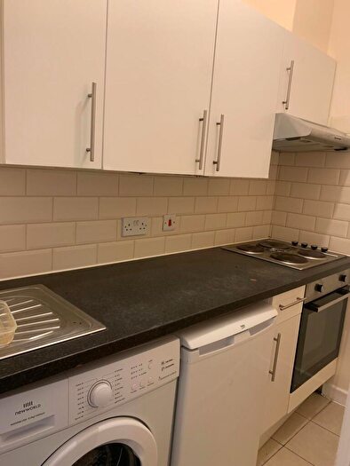 1 Bedroom Apartment To Rent In Alton Gardens, Luton, LU1