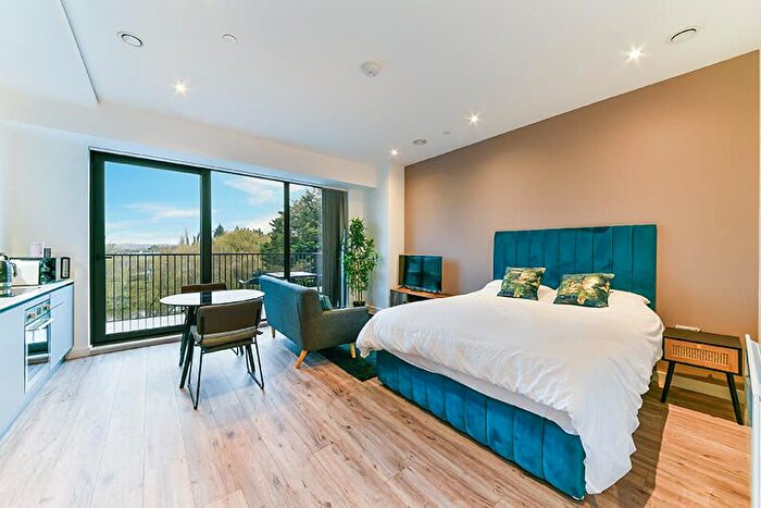 Studio To Rent In Papermill House, Oxford Road, Uxbridge, Greater London, UB8