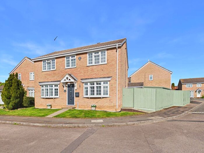 4 Bedroom Detached House For Sale In Keats Drive, Towcester, NN12