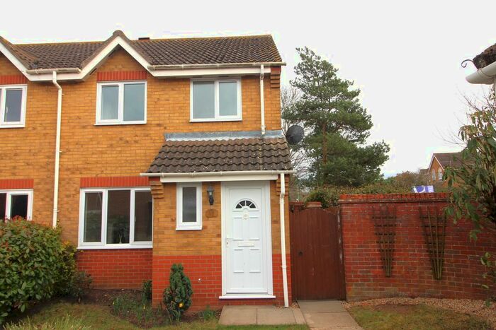 3 Bedroom Semi-Detached House To Rent In Calthorpe Close, Bury St Edmunds, IP32
