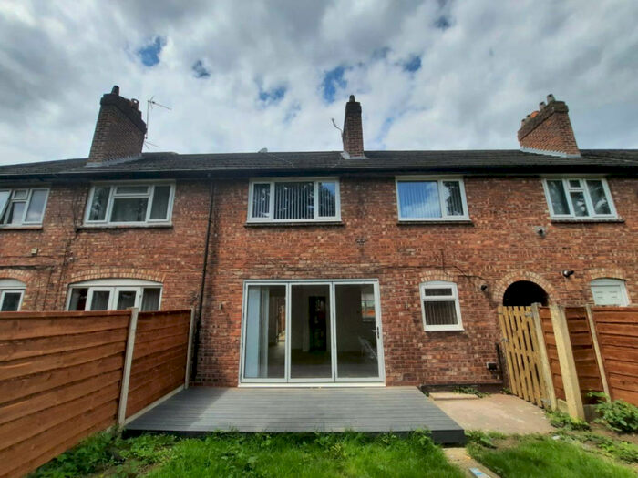 3 Bedroom Terraced House To Rent In Brandwood Avenue, Manchester, M21