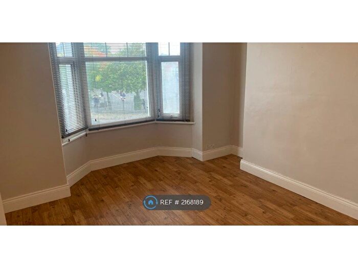 2 Bedroom Flat To Rent In Percy Street, Tynemouth, NE30