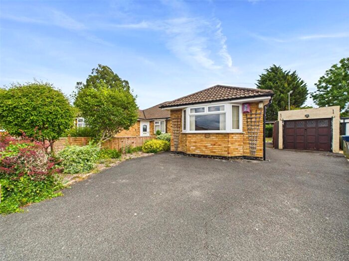 3 Bedroom Bungalow For Sale In Shearwater Grove, Innsworth, Gloucester, Gloucestershire, GL3