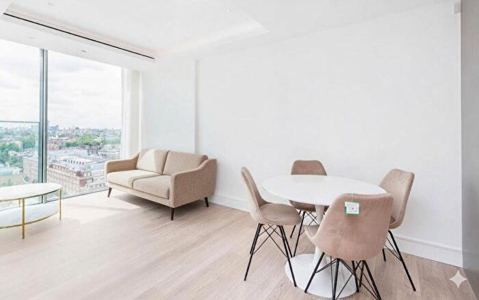 2 Bedroom Apartment To Rent In Bollinder Place, London, EC1V