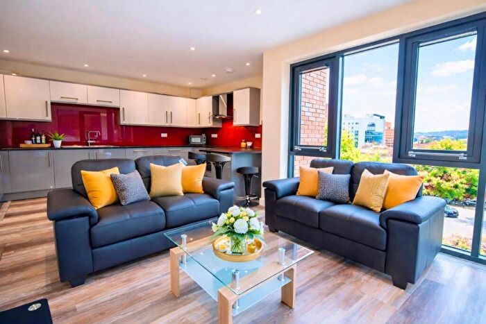 3 Bedroom Apartment To Rent In Ecco, S11